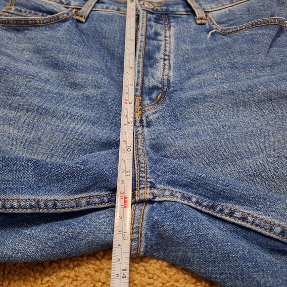 Old Navy Curvy Kigh Rise Straight Jeans Size 14 - Picture 7 of 8